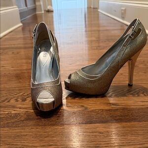 GUESS Gold Glitter Peep-Toe Platform Heels